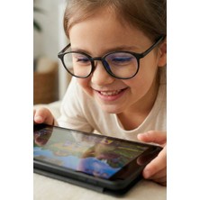 Mavi Işık Filtreli Çocuk Siyah Renk Ekran Gözlüğü 8103 C0101 - Esnek ve Dayanıklı Çerçeve