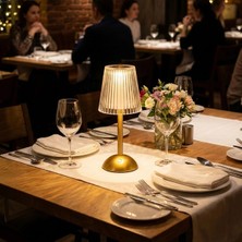 Nacario Mey Ithalat® Uzun Klasik Çizgili Model LED Masa Ası – Dokunmatik, 3 Renk Işık Modlu, Şarjlı Dekora