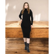 Sortie Collection Dik Yaka Uzun Kollu Ribanalı Slim Fit Triko Elbise