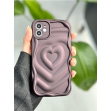 River Iphone 12 ile Uyumlu 3D Kabartma Mat Kalp Silikon Kılıf