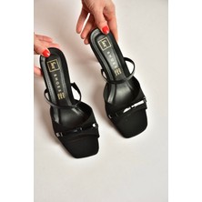 Fox Shoes Y518710204 Siyah Kumaş Ince Topuklu Kadın Terlik