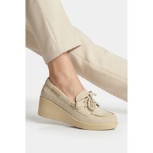Fox Shoes Y602006402 Bej Süet Dolgu Tabanlı Kadın Ayakkabı