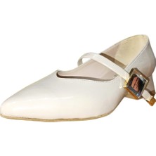 De Scario De Scarıo 050 Kadın Baletli Taş Toka Detaylı Kısa Kalın Topuklu Ayakkabı Ten