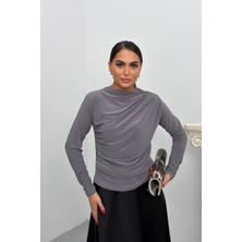 Spirituel Kadın Bluz Drapeli Uzun Kollu Sandy Kumaş Yüksek Yakalı Likralı Bluz