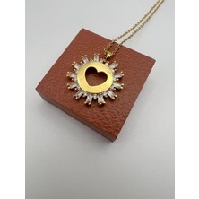 Badiva.co Taşlı Kalpli Çelik Kolye 14K Gold