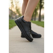 Enoch Klasik Bağcıklı Tasarım Hafif Tabanlı Şık ve Konforlu Kadın Spor Ayakkabı