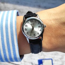 Casio Casıo LTP-V002L-7BUDF Kadın Kol Saati