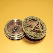 Özbience El Yapımı Pirinç Güneş Saati ve Pusula Modeli, Şık ve Zarif Tasarım