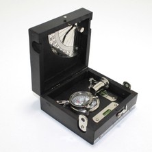 Özbience Ahşap Kutuda Zarif Pirinç Pusula, Şık ve Doğal Dekorasyon Parçası