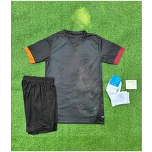 Legent Lady G.â.l.a.t.â.s.a.r.â.y 2024-25 Isimsiz Siyah Özel Çocuk Forması 4'lü Set