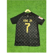 Legent Lady Real Madrid Vini Jr Özel Konsept Forması (Speciallouis)