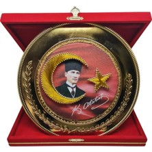 Kadife Kutulu Ay Yıldız Armalı Atatürk Resimli Öğretmenler Günü Hatıra Tabağı