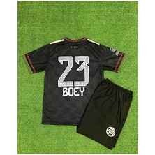 Alaturka Mix Bayern Münih 2025/26 Yeni Sezon Sacha Boey Alternatif Çocuk Forması (Black)