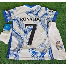 Alaturka Mix R̴e̴a̴l̴ ̴m̴a̴d̴r̴i̴d̴ 2026 Cristiano Ronaldo Yılan Desenli Çocuk Forması 4 Lü Set (Beyaz/mavi)