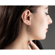 Minimal Taşlı Sallantılı Küpe – Zarif Gümüş Küpe