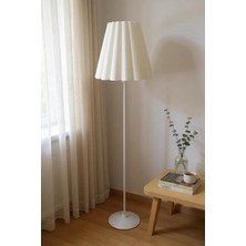 Allians Modern Şık Iskandinav Tarz Lambader, Metal Ayaklı Oturma ve Yatak Odası Aydınlatması