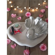 Doğal Deniz Esintili Dekoratif Set: Gümüş Istiridye Obje & Yıldızlı Kavanoz Mum