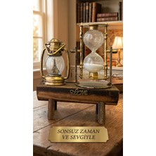 FaroxTech Nostaljik Gaz Lambası Tasarımlı Biblo ve Kum Saati - Masif Ahşap Kaideli Hediyelik