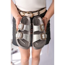 Muggo Glitza Parlak Dokulu Çift Tokalı Günlük Kadın Terlik