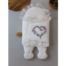 NessiWorld Yenidoğan Kapitone Anadolunun Kalbi Nakışlı Ayaklı Kız Erkek Bebek Battaniyesi