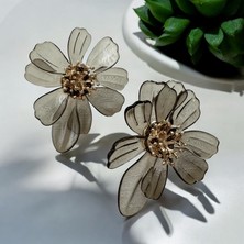 ALS Tasarım Dünyası Kadın Gri Renk Akrilik  Model Çiçek Küpe En:5 Boy:5 cm