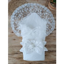 DMR Elegance Yenidoğan Ay Işığı Papatya Dantelli Taşlı Fiyonk Bebek Battaniyesi Kundak Ekru