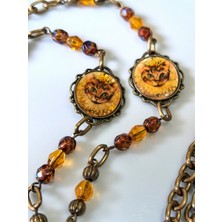 Thinblack Gözlük Zinciri – Amber & Ametist Kristal Boncuklu Kedi Figürlü – Thınblack® Koleksiyonu