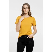 Giyim Center Kadın Bisiklet Yaka Slim Fit Likralı Tişört - Sarı