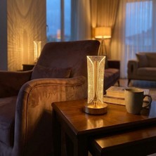 Çetiner Group  Iki Yandan Kavisli Silindirik Çizgi Model kristal LED Masa Lambası – Dokunmatik, 3 Renk Işık Modlu, Şarjlı Dekoratif Gece Lambası