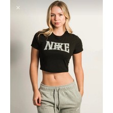 Nike Sportswear Women's Slim Cropped Tee Street Siyah Kadın T-Shirt HQ1709-010