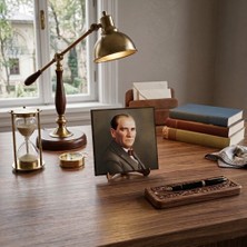 Hedea Atatürk Masaüstü Ahşap Tablo - Kabartmalı Baskı Şık Hediyelik 16X16 cm No 2
