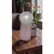 Doğal 🌸 Mini Elektrikli Tüy & Tiftik Temizleyici – Pembe Zarafet