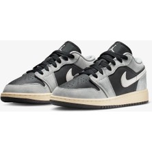 Nike Jordan 1 Low Se Light Smoke Grey Sail Black (Gs)