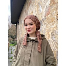 Anatölye Açık Kahverengi Çiçek Desen Tülbent Eşarp Bone - Kaymaz Terletmez (Kaymayan)