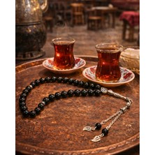 Sufi Tesbih Esans Ve Hediyelik 10 mm Doğal Siyah Akik Taşı Tesbih – Gümüş Kaplama Imame ve Zincir Püskül – Parlak Kesim Premium Tesbih