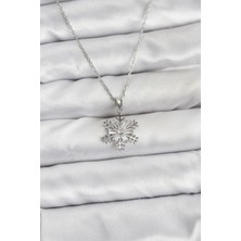 Esranın Dünyası Tegan 316L Çelik Zincir Gümüş Renk Kar Tanesi Model Zirkon Taşlı Kadın Kolye TG27BKO10830