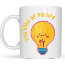 Maarketim You Light Up My Life Tasarımlı Porselen Kupa Model 15 - Sevimli Ampul Desenli Hediyelik Kahve Kupası