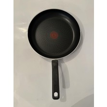 Tefal Titanyum Indüksiyon Tabanlı 28 cm Tava
