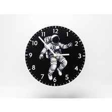 Akaslan Plastik Yüzen Astronot Duvar Saati - 6904087 (Bu Ürün Sadece Plastik Parçadır - Almadan Önce Soru Sorabilirsiniz)