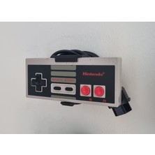 Akaslan Plastik Retro Oyun Kumandası Duvar Askısı – 3D Baskı Organizer (Bu Ürün Sadece Plastik Parçadır - Almadan Önce Soru Sorabilirsiniz)