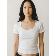 Derin Yaka Penye Modal Crop T-Shirt