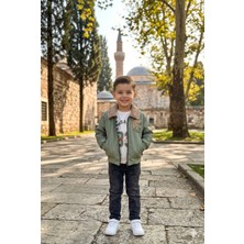 Vavbaby Peluş Yakalı Yeşil Bomber Ceket, Sweatshirt ve Denim Pantolon (3 Parça)
