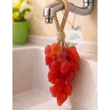 Can Defne Çilek Şeklinde El Yapımı Doğal Sabun – Aromatik Kokulu Dekoratif Banyo Sabunu (Kırmızı)