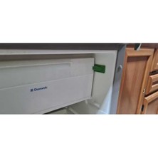 Akaslan Plastik Dometic 3 Yönlü Buzdolabı Dondurucu Yay Kilidi (Bu Ürün Sadece Plastik Parçadır - Almadan Önce Soru Sorabilirsiniz)