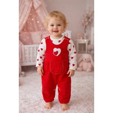 Famous Town Kız Bebek Kalpli Kırmızı Salopet Takım – Uzun Kollu Kalp Desenli Body ve Cepli Tulum