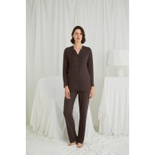 MOTTO10 Butik Uzun Kollu Boydan Düğmeli V Yaka Pijama Takımı