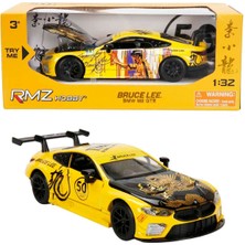 Oyuncak Vitrinim 1:32 Sesli ve Işıklı Rmz Hobby Bruce Lee Serisi Die Cast Çek Bırak Model Araba - Sarı Bmw M8 Gte Sarı