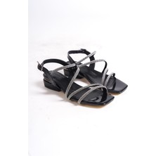 Shemard Şeritli Arkası Açık Siyah Topuklu Ayakkabı