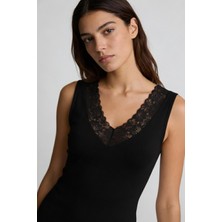 Şiir Kayes Slim Fit Dantel V Yakalı Kolsuz Ajurlu Kadın Top & Bluz - Siyah