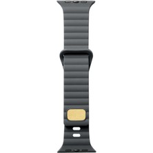Zore Apple Watch Ultra 49MM Uyumlu Kordon Silikon Soft Yüzey Metal Tokalı Krd-73 Kayış